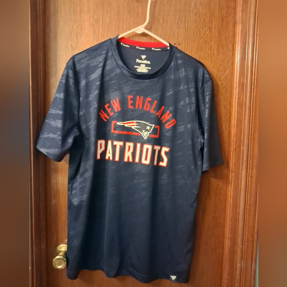 New England Patriots Large Navy Color Men's 100% Polyester Shirt